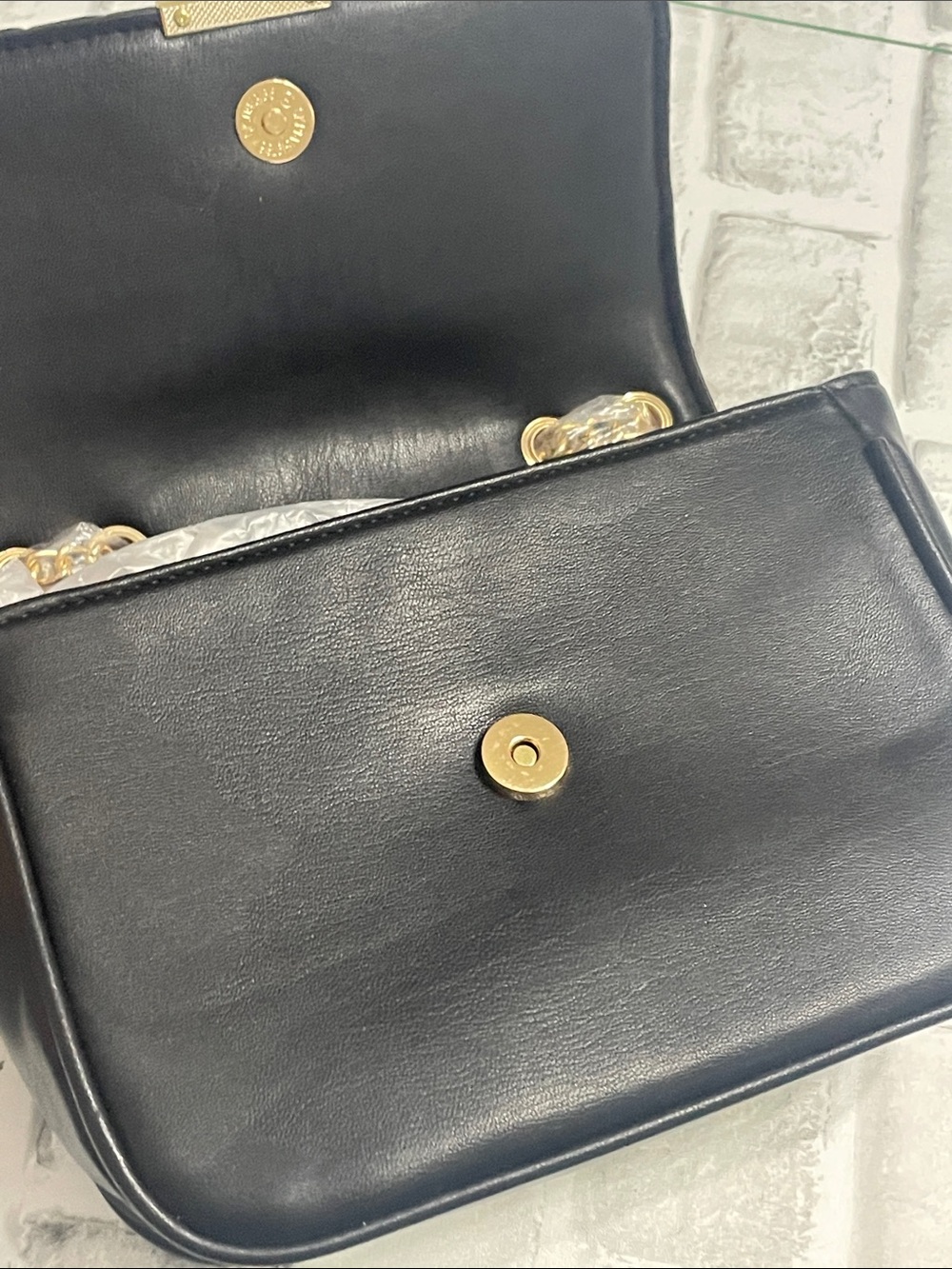 Badgley Mischka Black Quilted Crossbody Bag with Gold Chain. NWT. PVC. - Picture 8 of 11